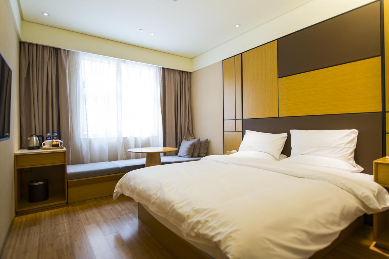 Ji Hotel Guangzhou Tianhe East Railway Station Екстер'єр фото